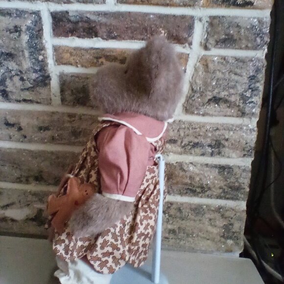 Gingerbread baker - Picture 2 of 3